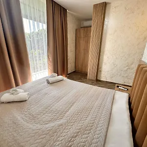 Cape Tower Hotel Batoemi