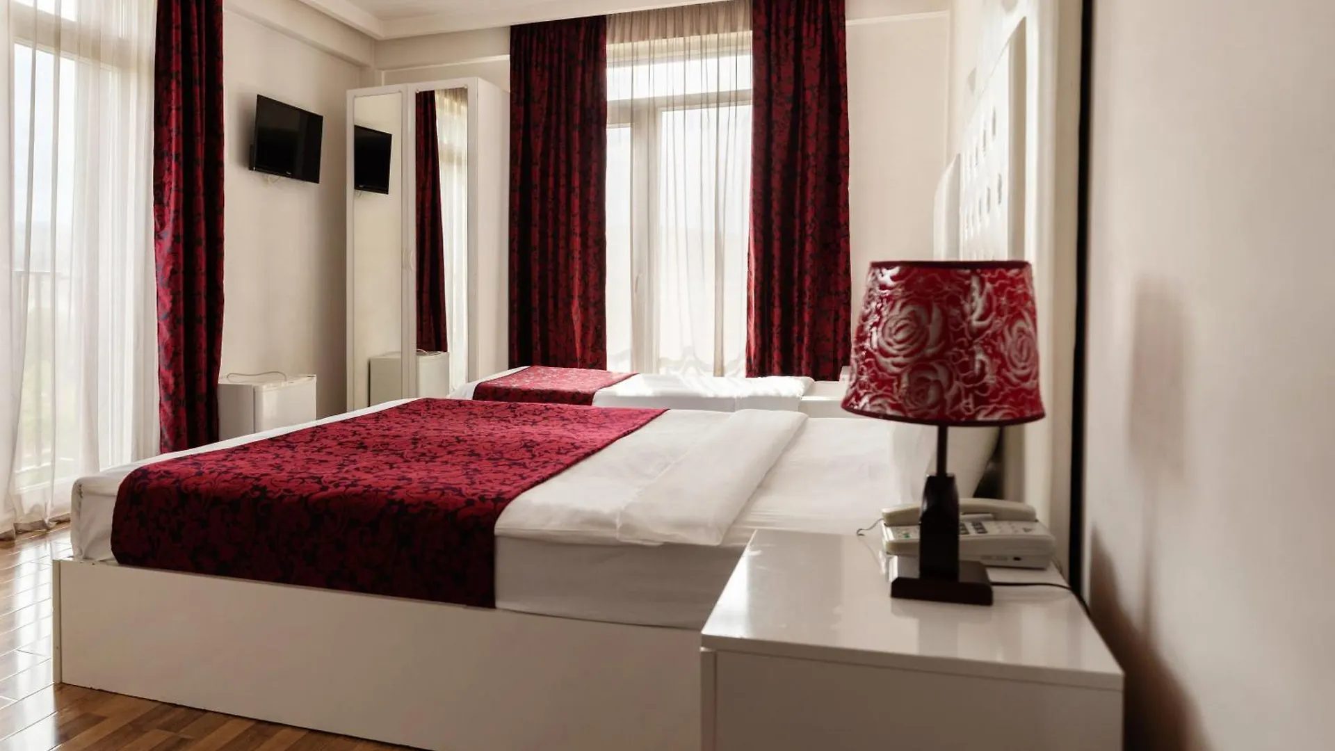 Hotel Grand Palace Tbilisi 4*,